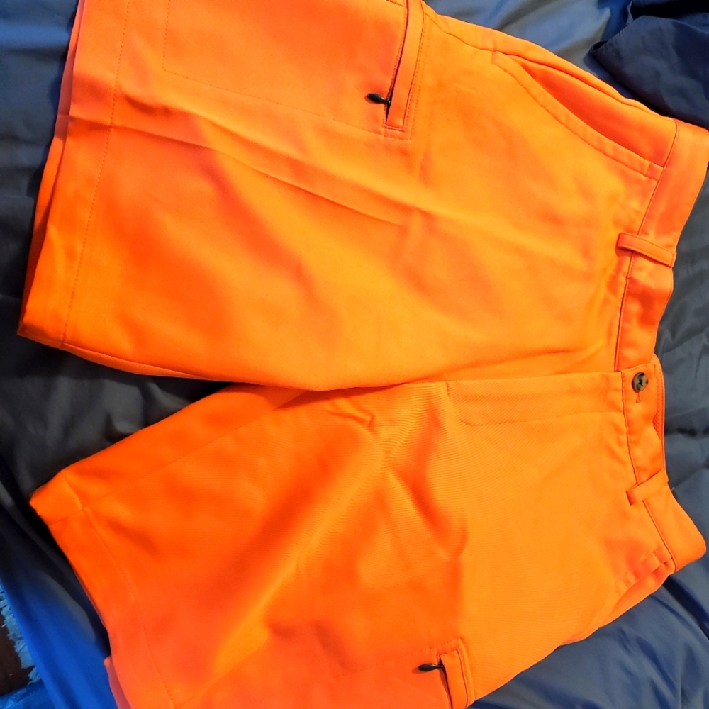 Izod golf shorts. New, no tags. Size 33